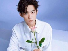 <b>27句简短表白的话 2020最新优美情话表白句子</b>